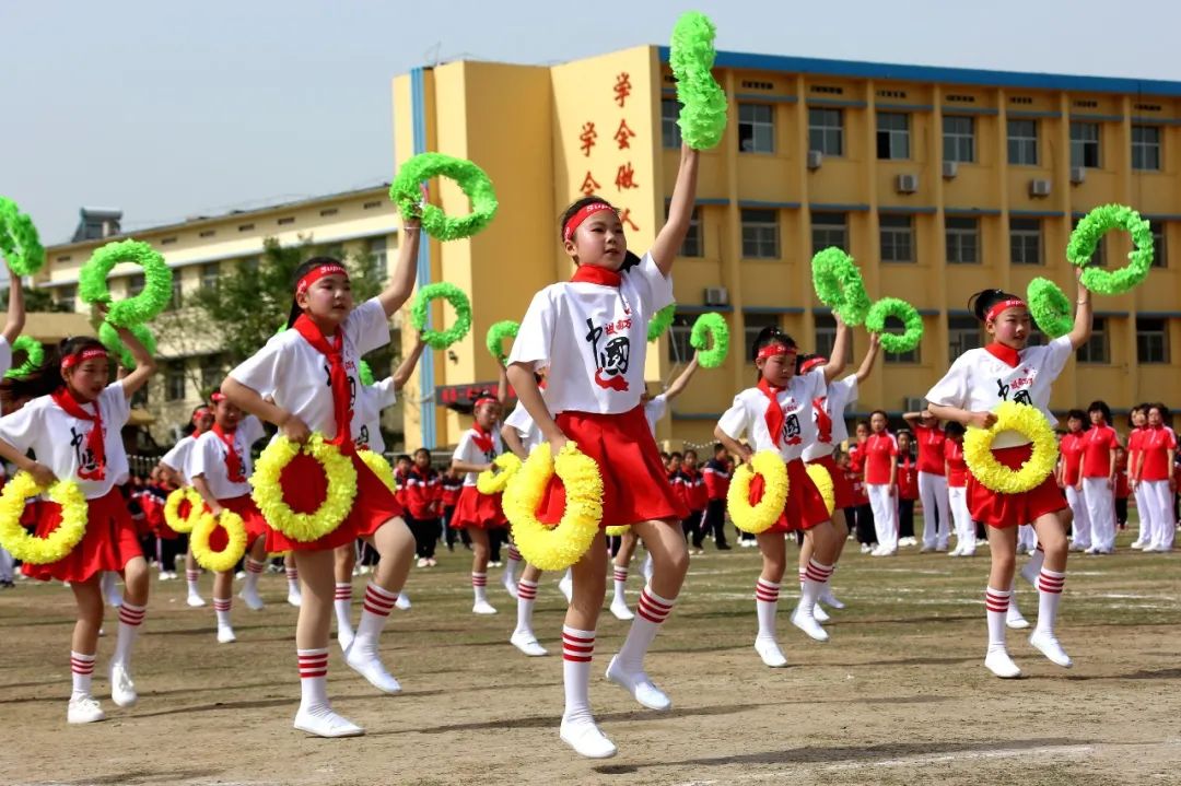 冠军篮球经理2训练_杜集区篮球冠军是谁_福永中学篮球区冠军